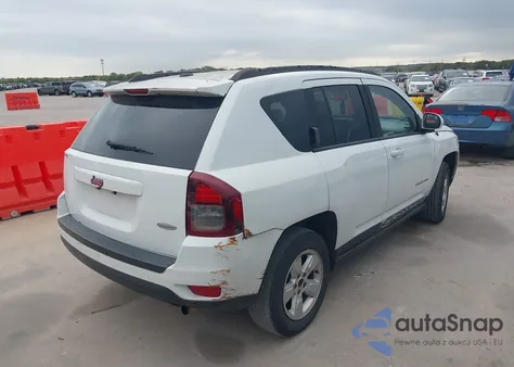 2016 Jeep Compass Latitude z USA, uszkodzony, nr VIN 1C4NJCEA1GD665983